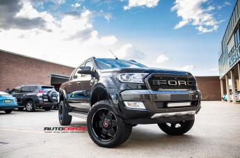 FORD RANGER AB811 SATIN BLACK GLOSS INSERTS